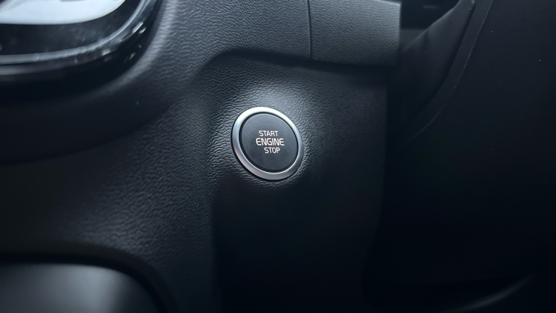 Volvo XC40 2.0 B3P Plus Black Edition 5dr Auto Petrol Estate